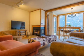SH402 Summit Condo